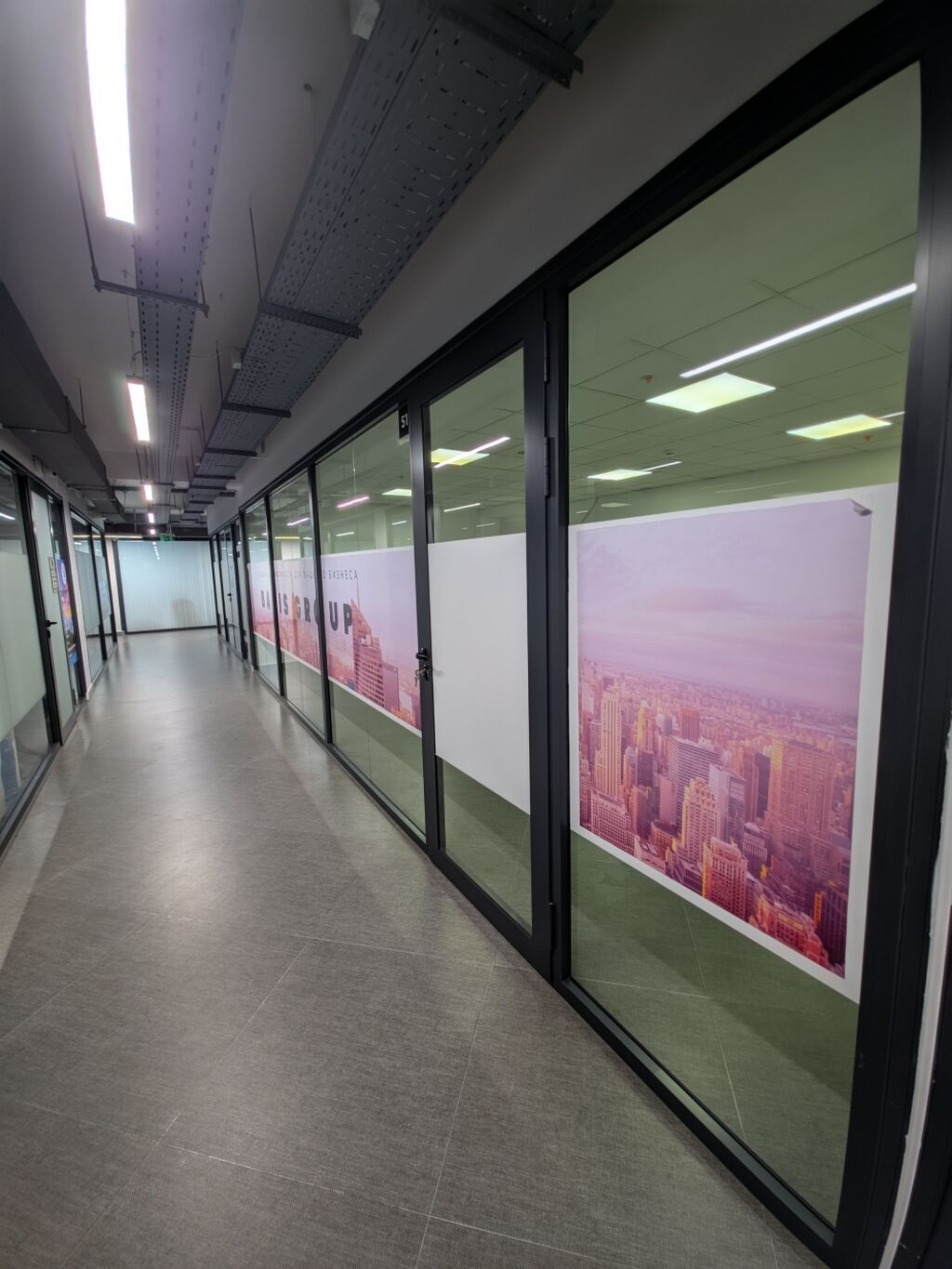 Аренда офисов, 48 м², В торговом центре