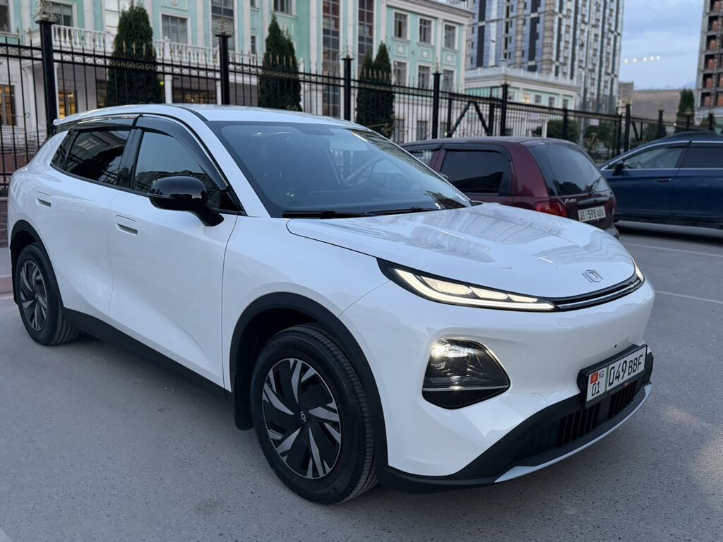 Changan Qiyuan Q05: 2026 г., Автомат, Электромобиль, Универсал: фото 7