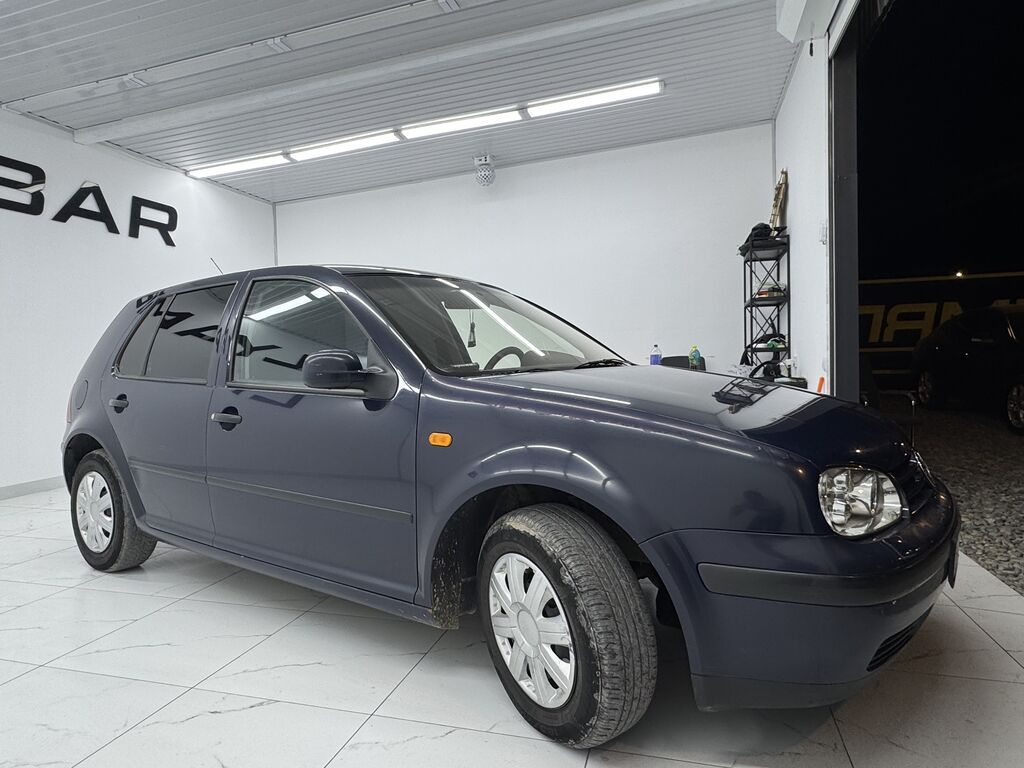 Volkswagen Golf: 1998 г., 1.4 л, Механика, Бензин, Хэтчбэк: фото 2