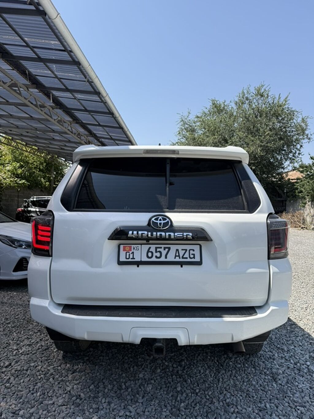 Toyota 4Runner: 2021 г., 4 л, Автомат, Бензин, Внедорожник: фото 4