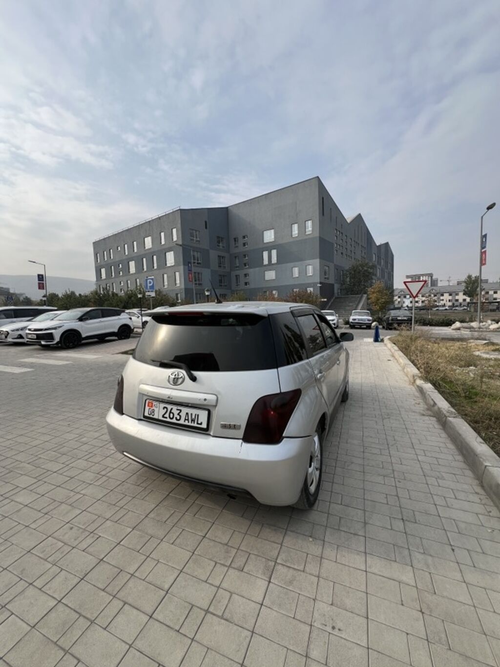 Тойота ист в хорошем состоянии Мотор, коробка в отличном состоянии: фото 5