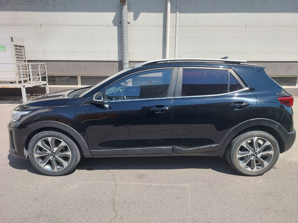 Kia Stonic: 2018 г., 1.6 л, Автомат, Дизель, Кроссовер: фото 3