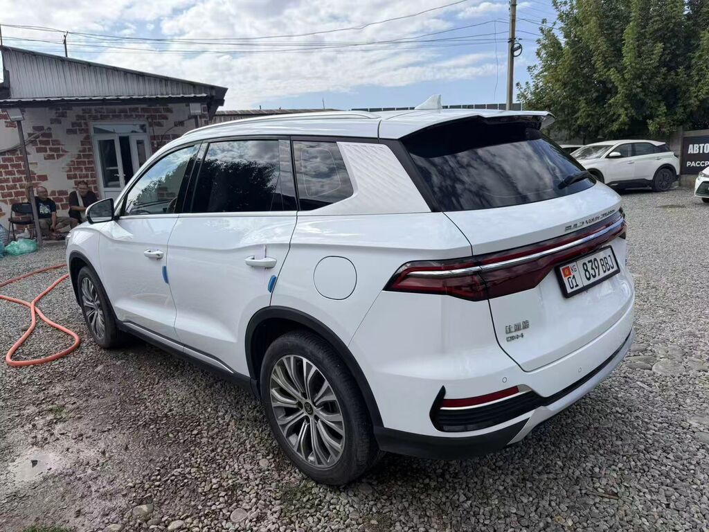 BYD Song Plus: 2023 г., 1.5 л, Автомат, Гибрид, Кроссовер: фото 8