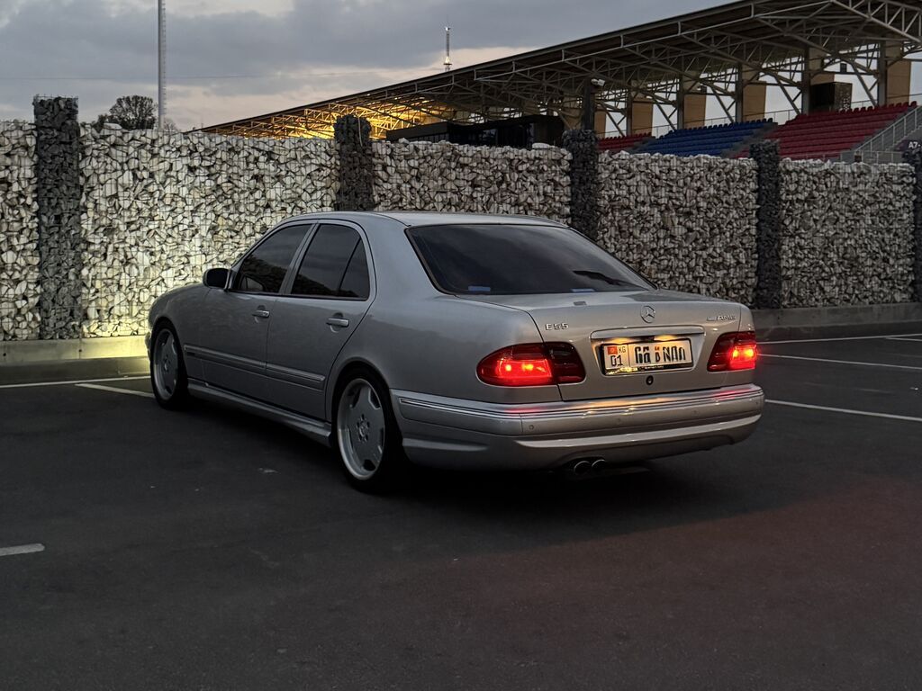 Mercedes-Benz E-класс AMG: 2002 г., 5.5 л, Автомат, Бензин, Седан: фото 4