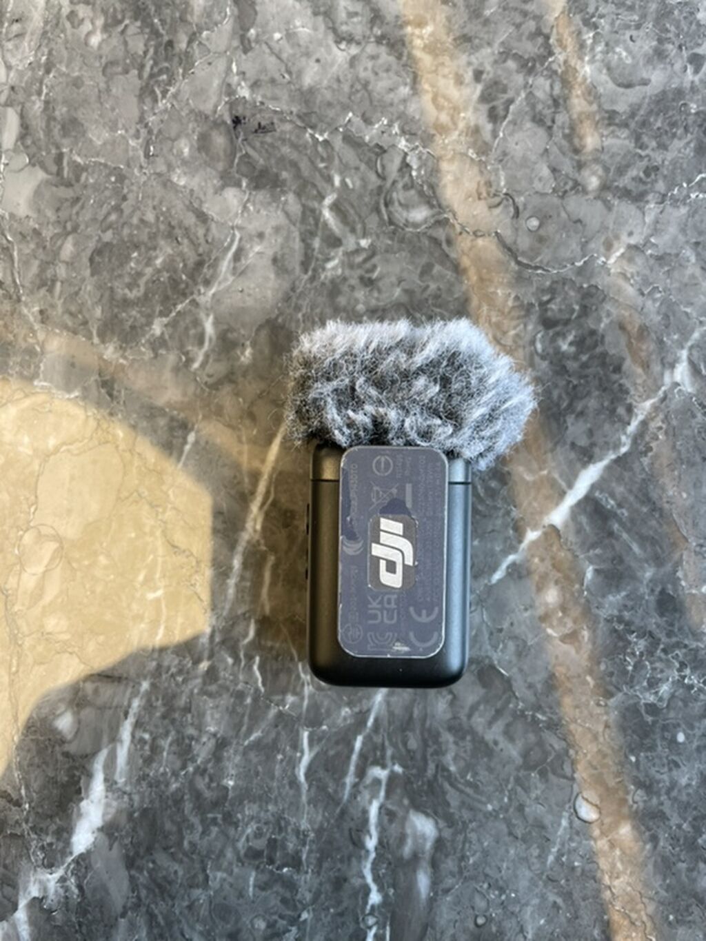 DJI Mic — передатчик (TX) с клипсой и ветрозащитой - Беспроводной: фото 2