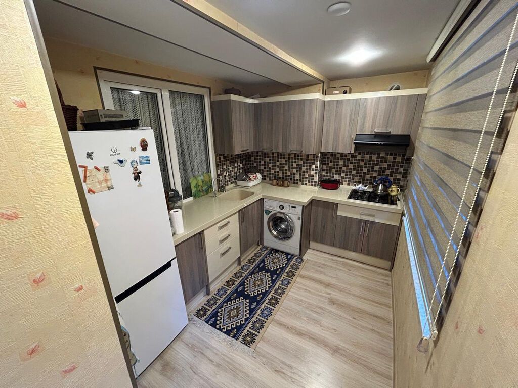 Bakı, 4 otaqlı, Köhnə tikili, 105 kv. m