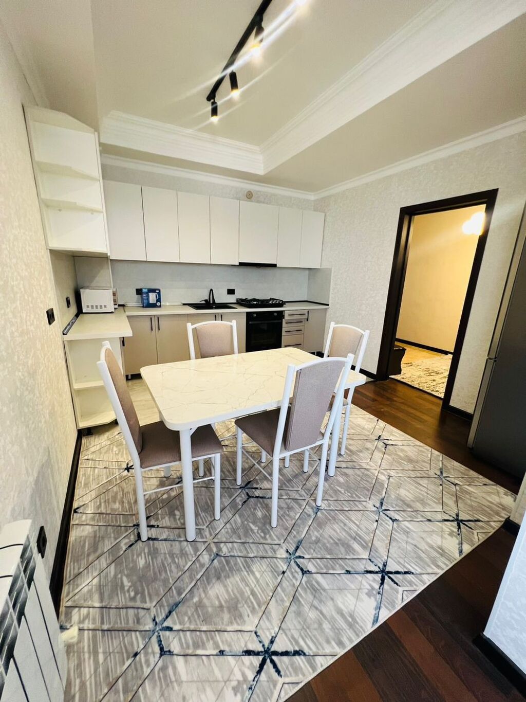 2 комнаты, 80 м², Элитка, 8 этаж: фото 3