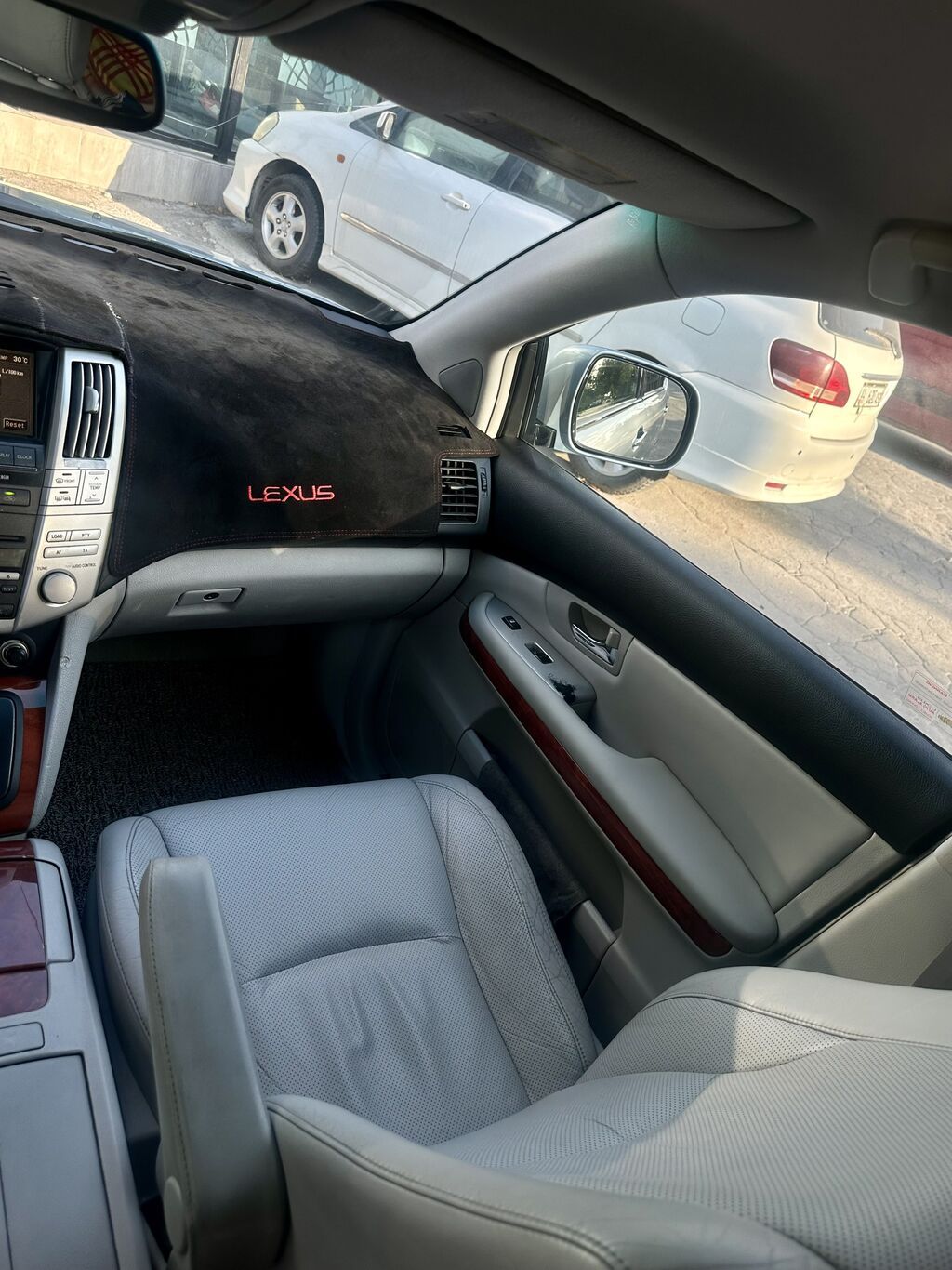 Lexus RX: 2004 г., 3 л, Автомат, Газ, Кроссовер: фото 8
