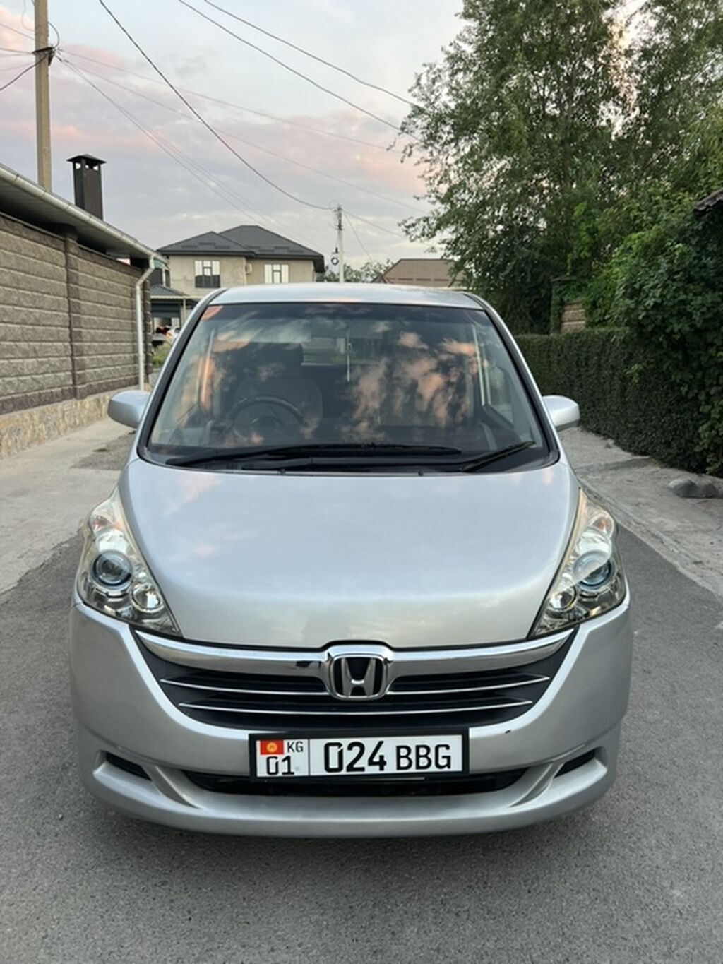 Honda Stepwgn: 2008 г., 2 л, Автомат, Бензин, Минивэн: фото 2