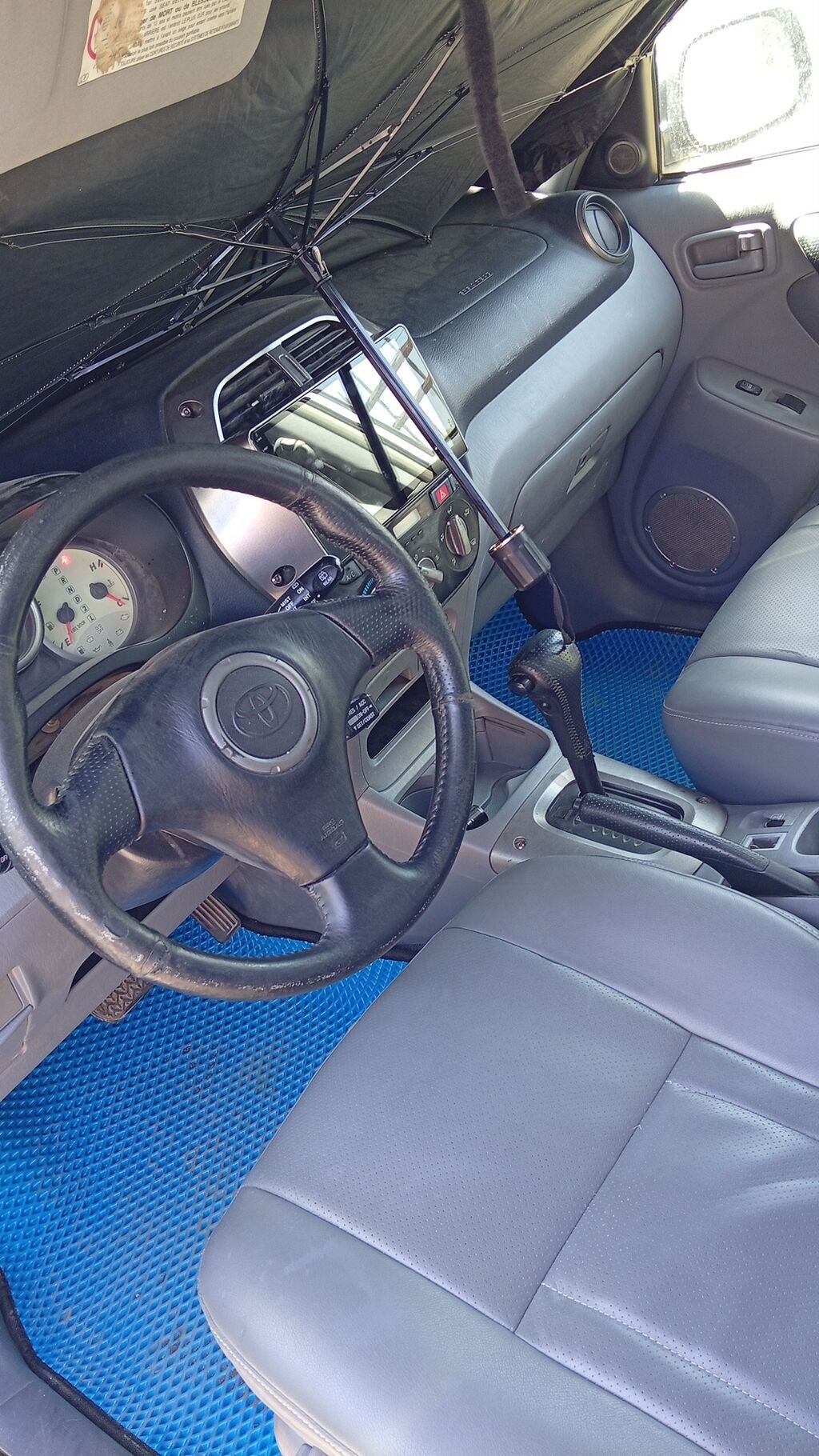 Toyota RAV4: 2001 г., 0.2 л, Автомат, Бензин, Кроссовер: фото 2