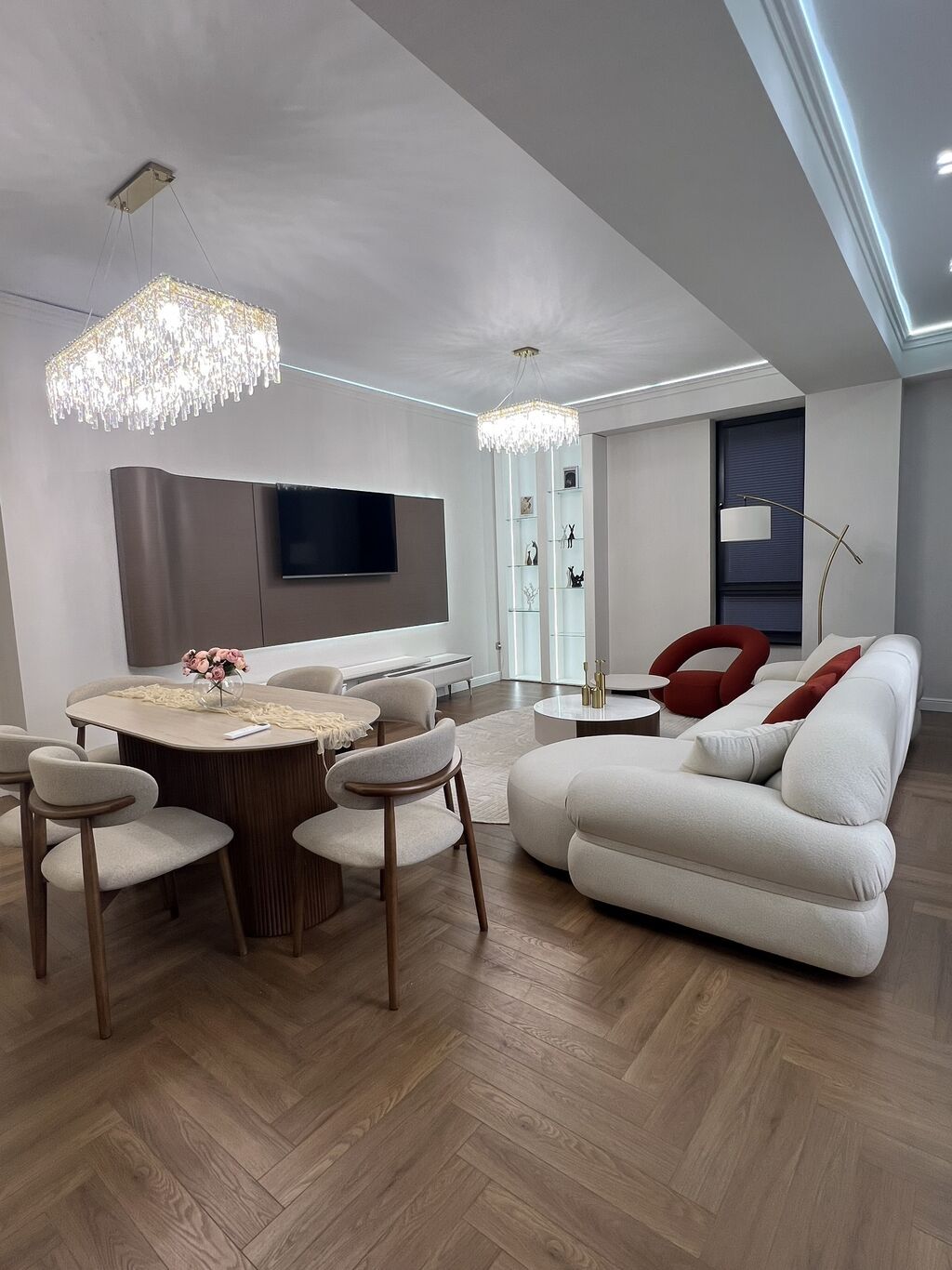 3 комнаты, 105 м², Асанбай мкр Элитка, 9 этаж, Дизайнерский ремонт: фото 2