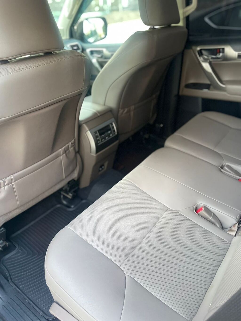 Lexus GX: 2020 г., 4.6 л, Автомат, Бензин, Внедорожник: фото 7