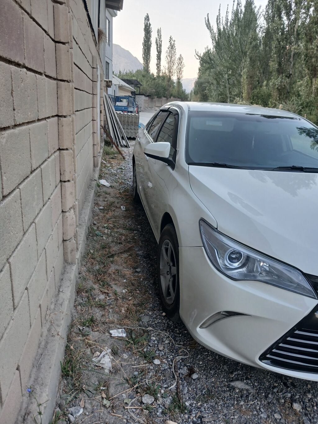 Toyota Camry: 2016 г., Автомат, Бензин, Седан: фото 1