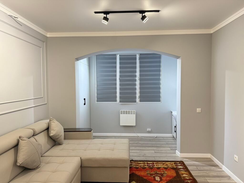 1 комната, 45 м², Кок-Жар мкр 106 серия улучшенная, 1 этаж, Дизайнерский ремонт: фото 8