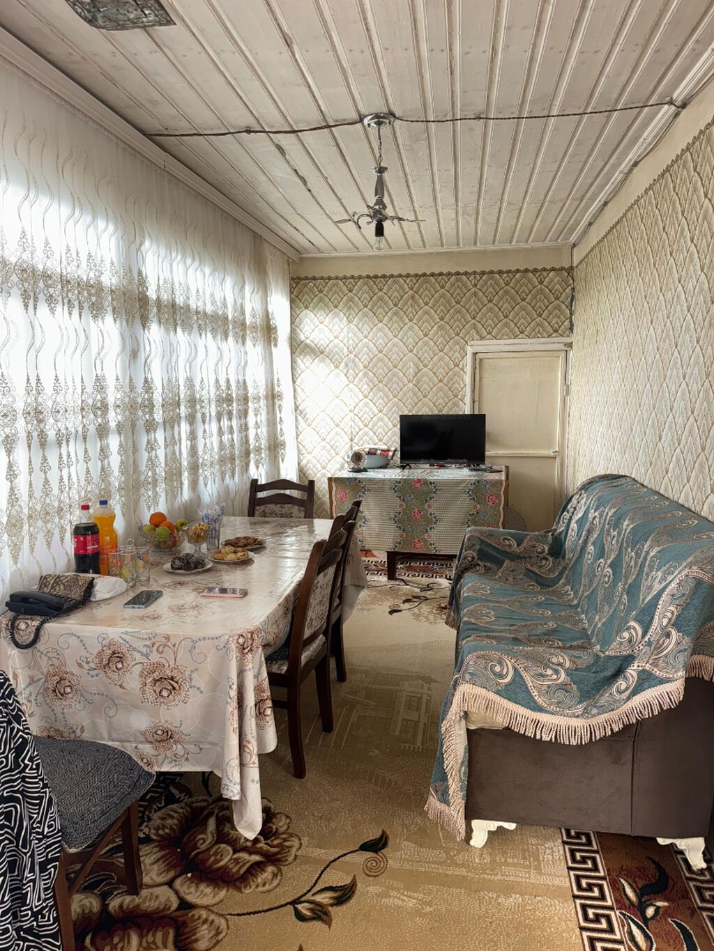 3 otaqlı, 90 kv. m, Təmirsiz