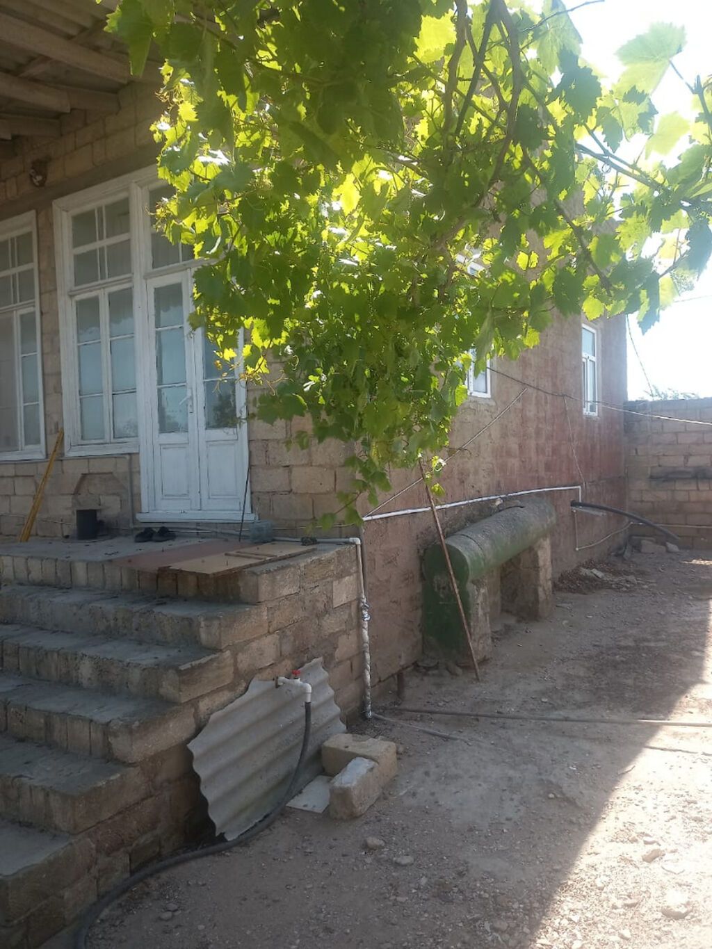 100 kv. m, 3 otaqlı, Kanalizasiya, Artezian quyusu, Qaz