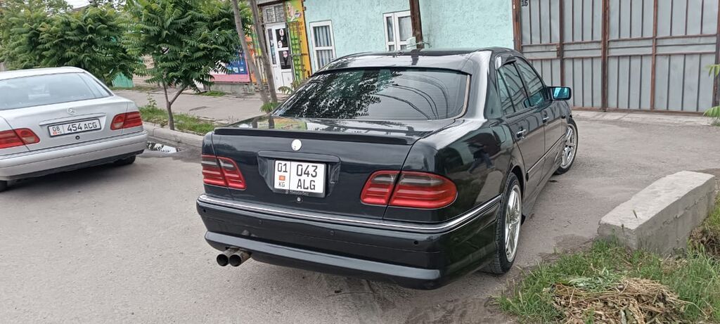 Mercedes-Benz E-Class: 1999 г., 4.3 л, Автомат, Бензин, Седан: фото 3