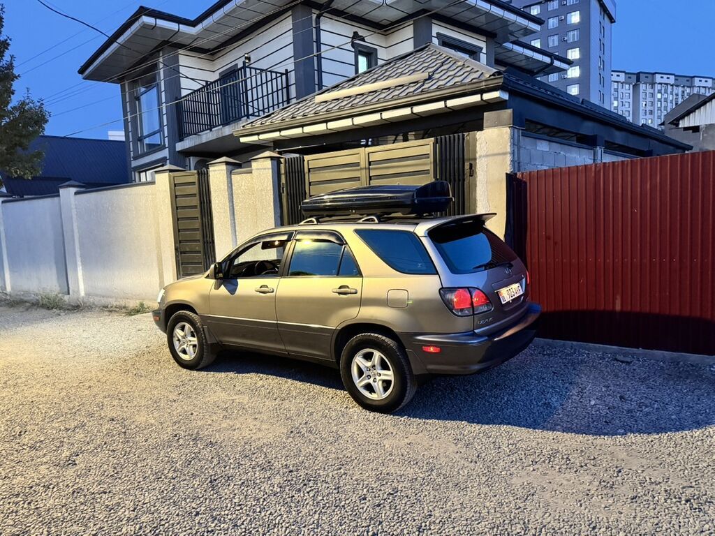 Lexus RX: 2001 г., 3 л, Автомат, Газ, Кроссовер: фото 4