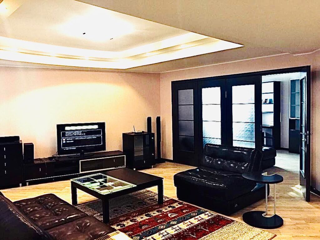 Сдается 3 к.кв, 125 м2, Манаса-Абдымамунова! 6 этаж, отличное: фото 1