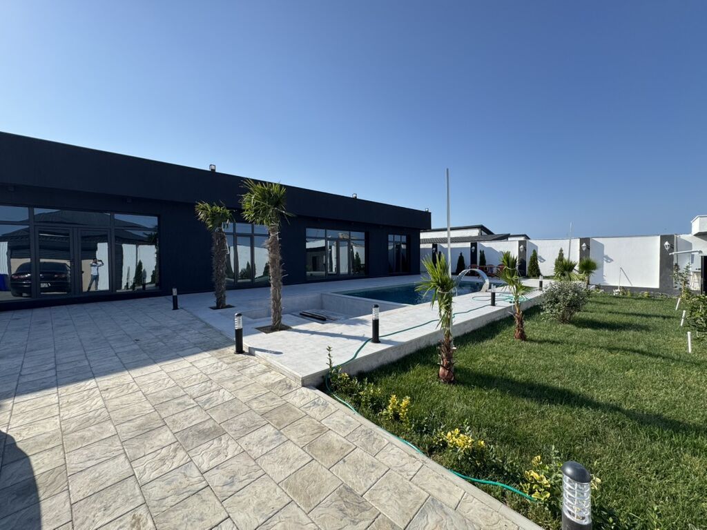 150 kv. m, 4 otaqlı, Hovuzlu, Qaz, İnternet, Kombi