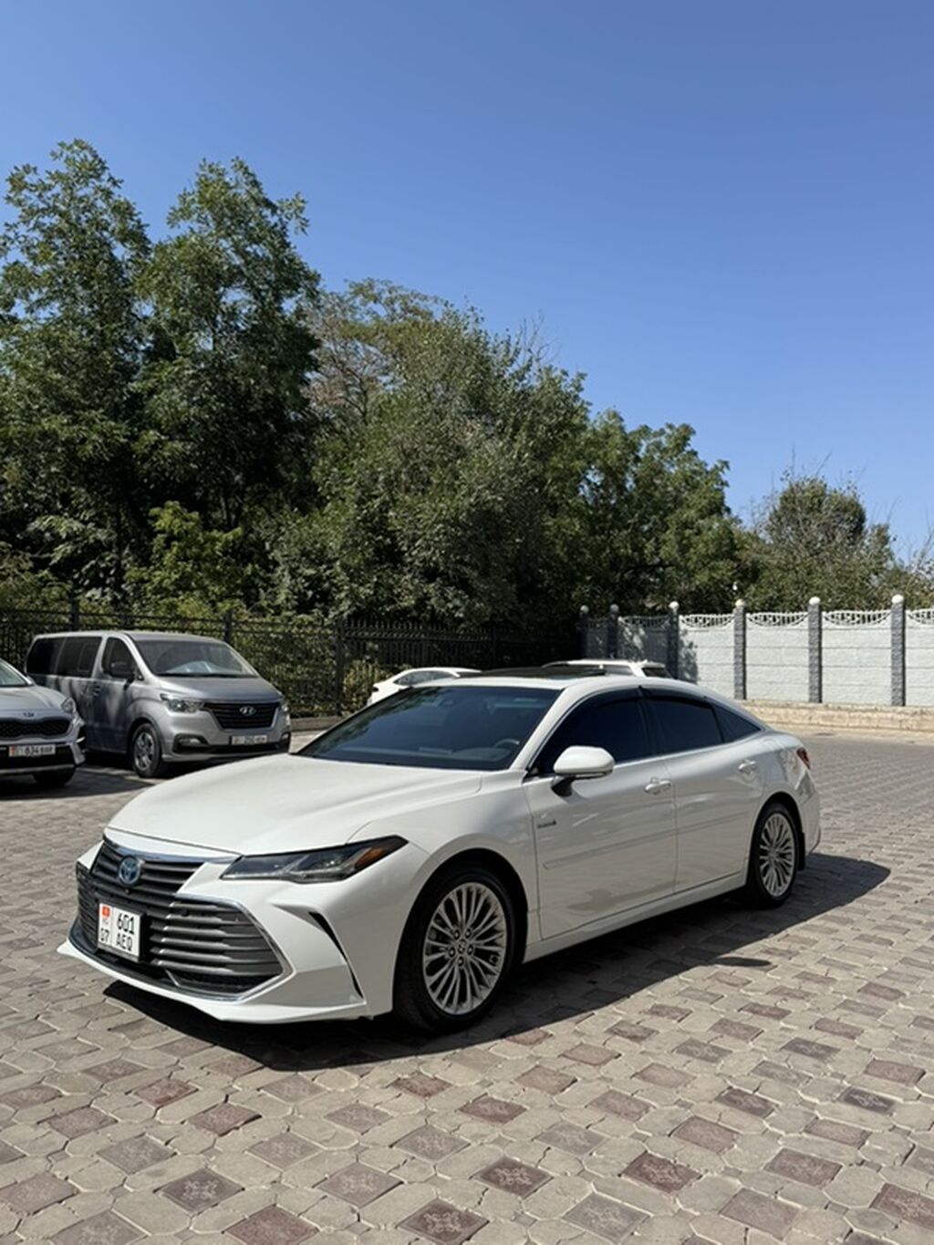 Toyota Avalon: 2020 г., 2.5 л, Автомат, Гибрид, Седан: фото 1