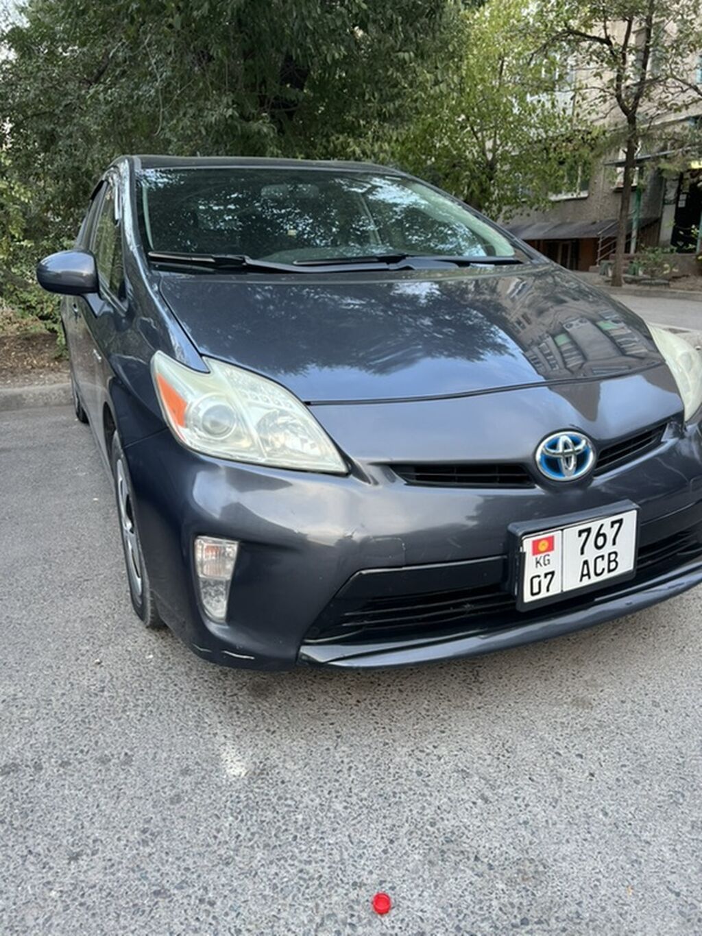 Toyota Prius: 2013 г., 1.8 л, Вариатор, Гибрид, Хэтчбэк: фото 1