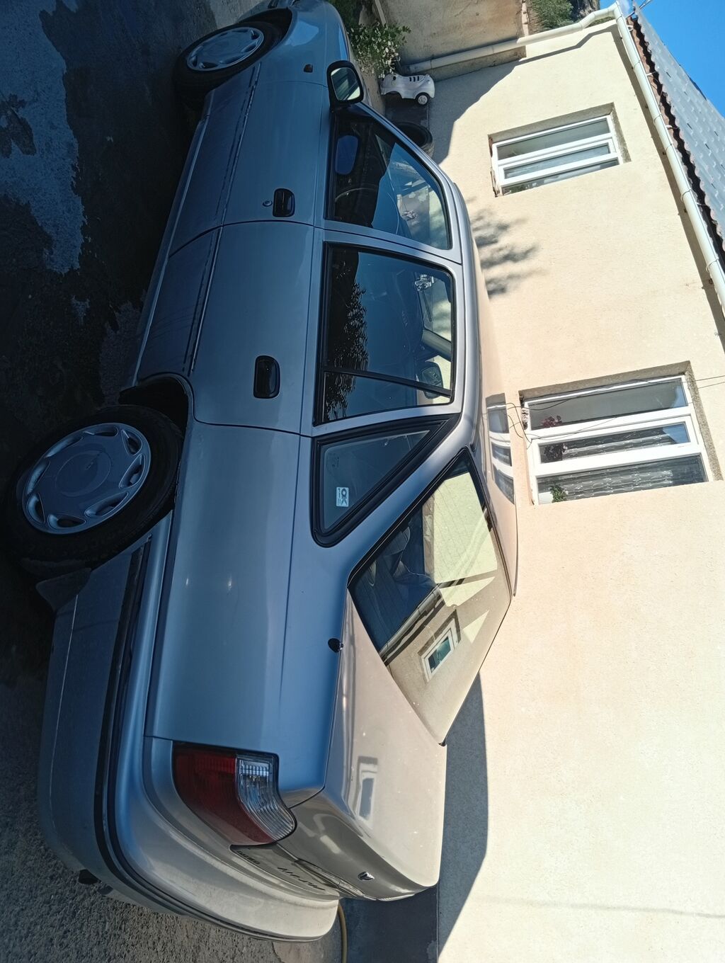 Daewoo Nexia: 2004 г., 1.5 л, Механика, Бензин, Седан: фото 6