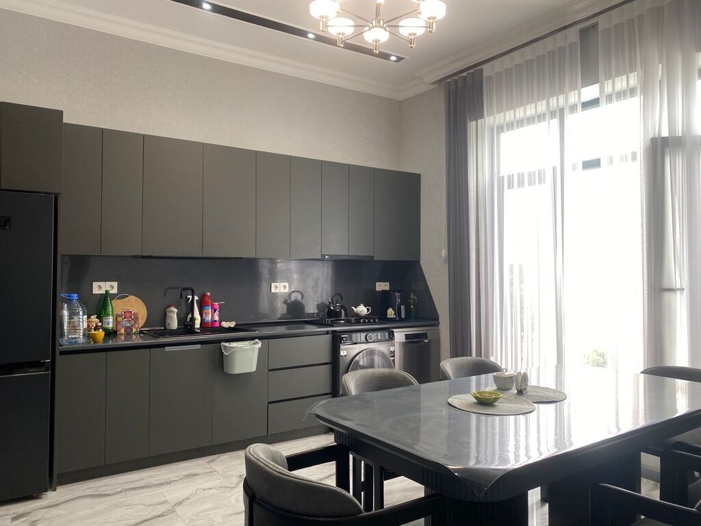 4 otaqlı, 124 kv. m, Yeni təmirli