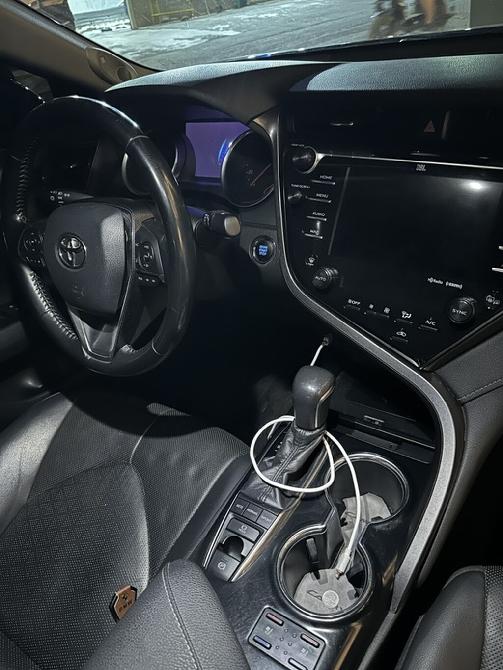 Toyota Camry: 2019 г., 2.5 л, Автомат, Бензин, Седан: фото 4