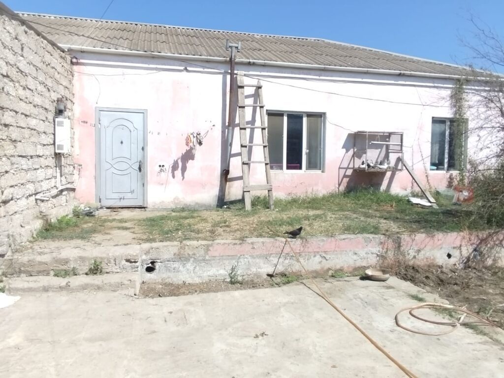 3 otaqlı, 120 kv. m, Kredit yoxdur, Orta təmir