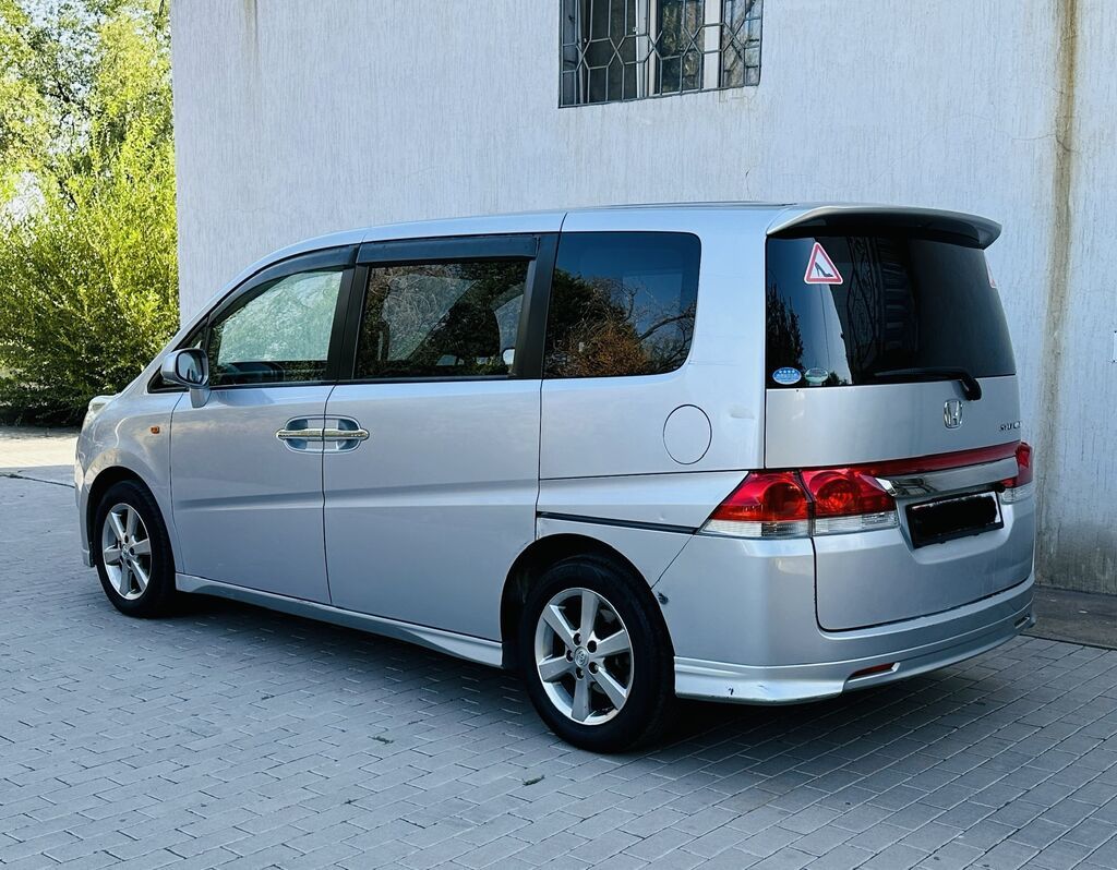 Honda Stepwgn: 2006 г., 2 л, Автомат, Бензин, Минивэн: фото 6