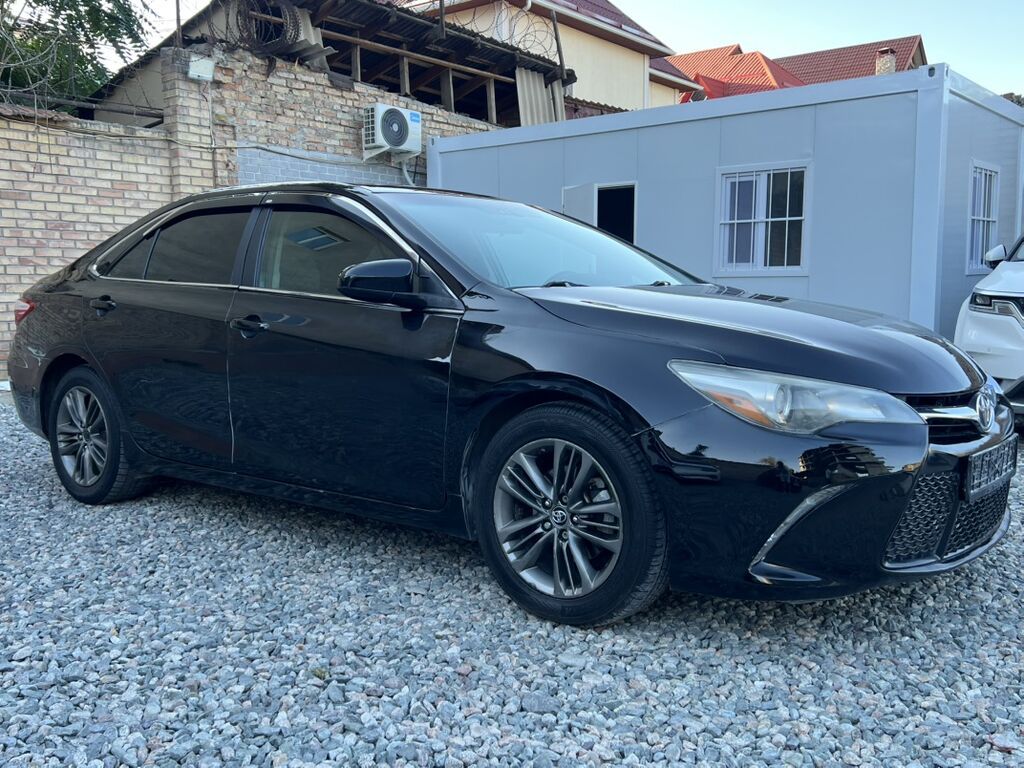Toyota Camry: 2017 г., 2.5 л, Автомат, Бензин, Седан: фото 3