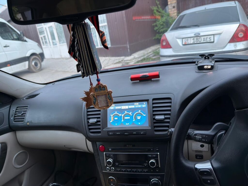 Subaru Legacy: 2004 г., 3 л, Автомат, Бензин, Седан: фото 4
