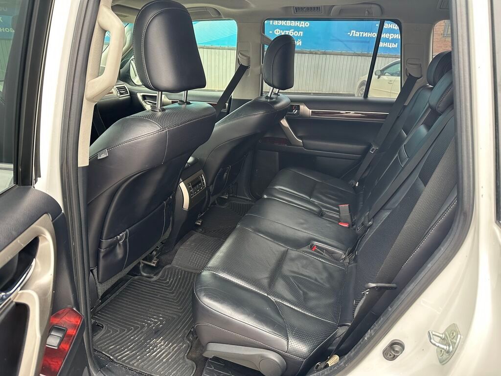 Lexus GX: 2010 г., 4.6 л, Автомат, Бензин, Внедорожник: фото 4