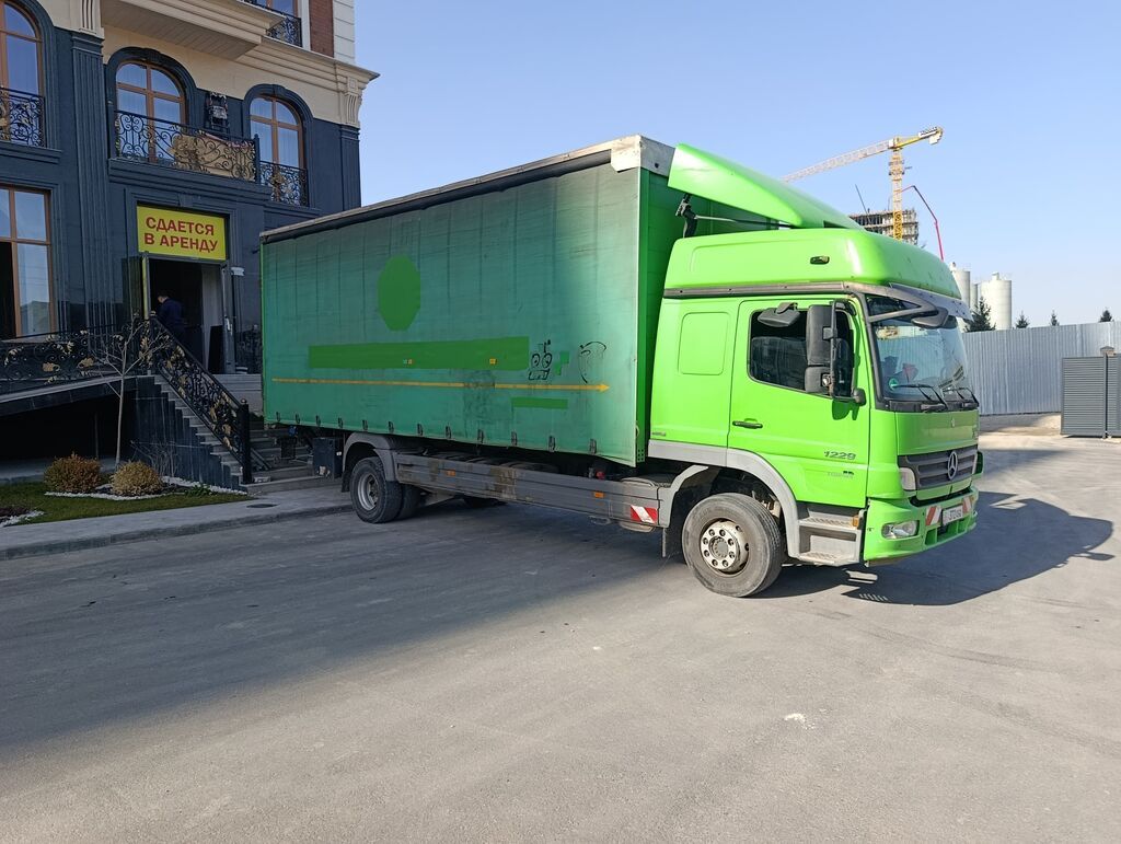 Грузовой автомобиль тентованный (еврофургон) - Марка: Mercedes-Benz: фото 2