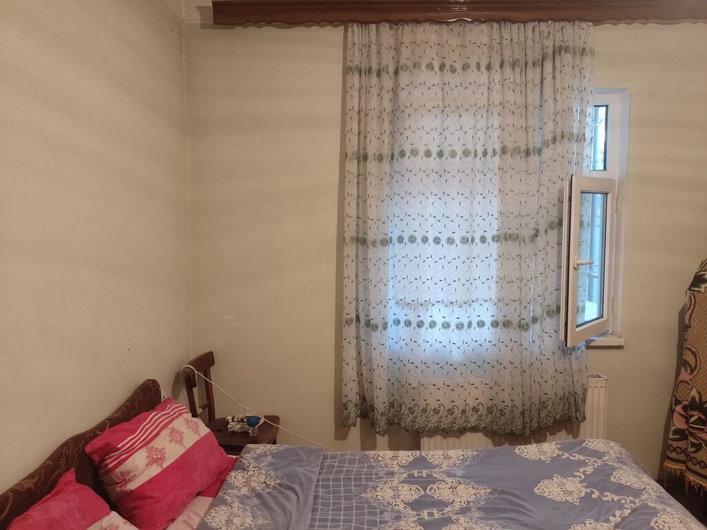 3 otaqlı, 96 kv. m, Kredit yoxdur, Orta təmir