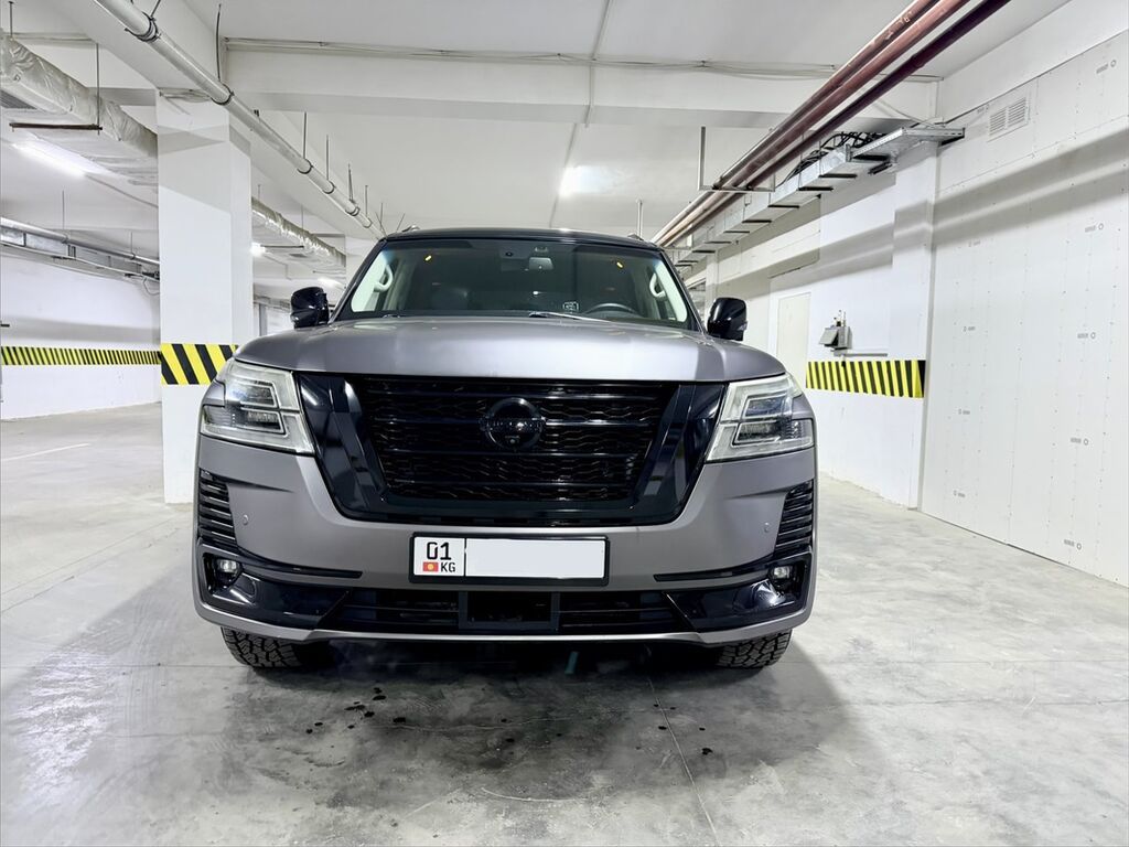 Nissan Patrol: 2010 г., 5.6 л, Автомат, Бензин, Внедорожник: фото 2