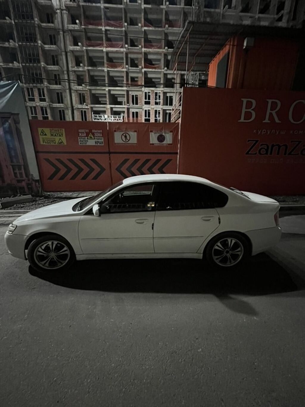Subaru Legacy: 2003 г., 2 л, Автомат, Бензин, Седан: фото 3