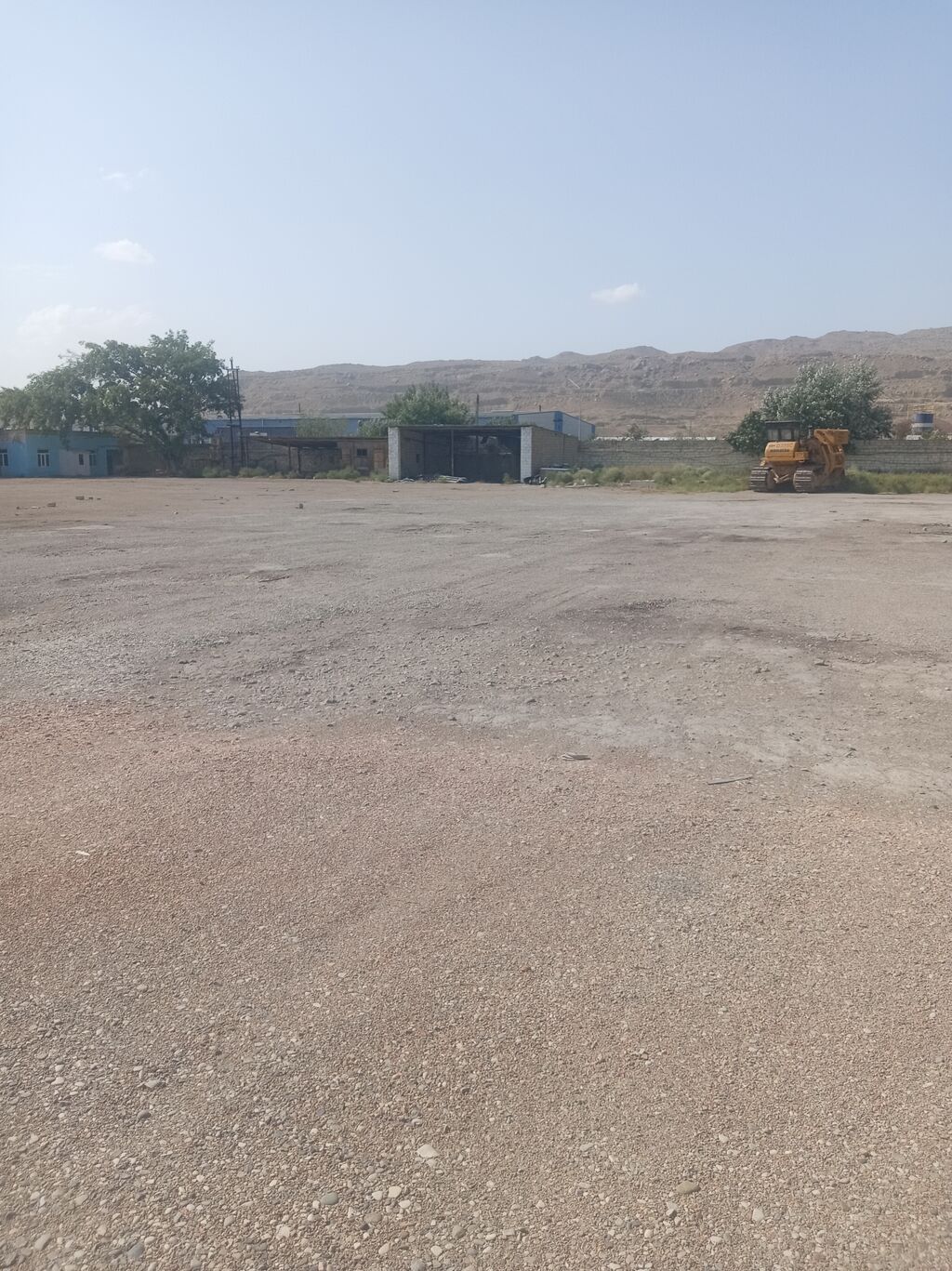 İcarəyə verilir, Baki Səlyan şosesi, 26 km, Yola yaxin istiqametde