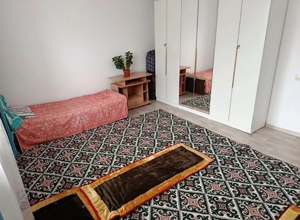 Бүт шарты бар, чоң үйдөн 2 же 3 КЫЗДАРга бир комната берилет. Кухнясы: фото 3