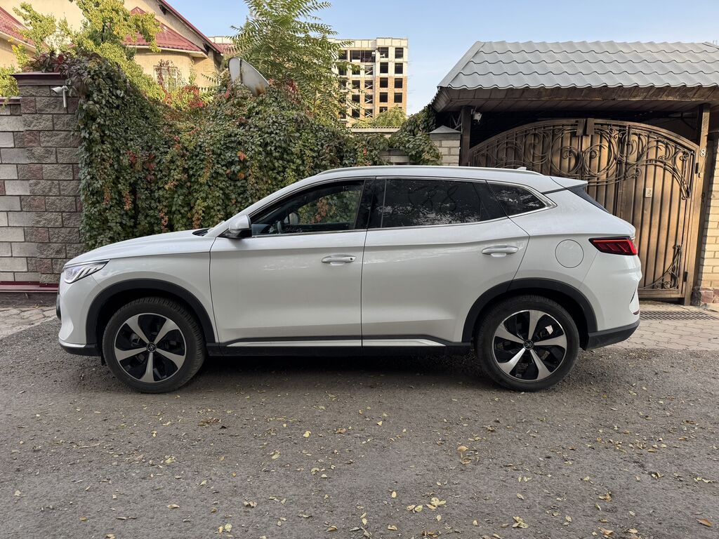 BYD Song Plus: 2022 г., 1.5 л, Автомат, Электромобиль, Кроссовер: фото 3
