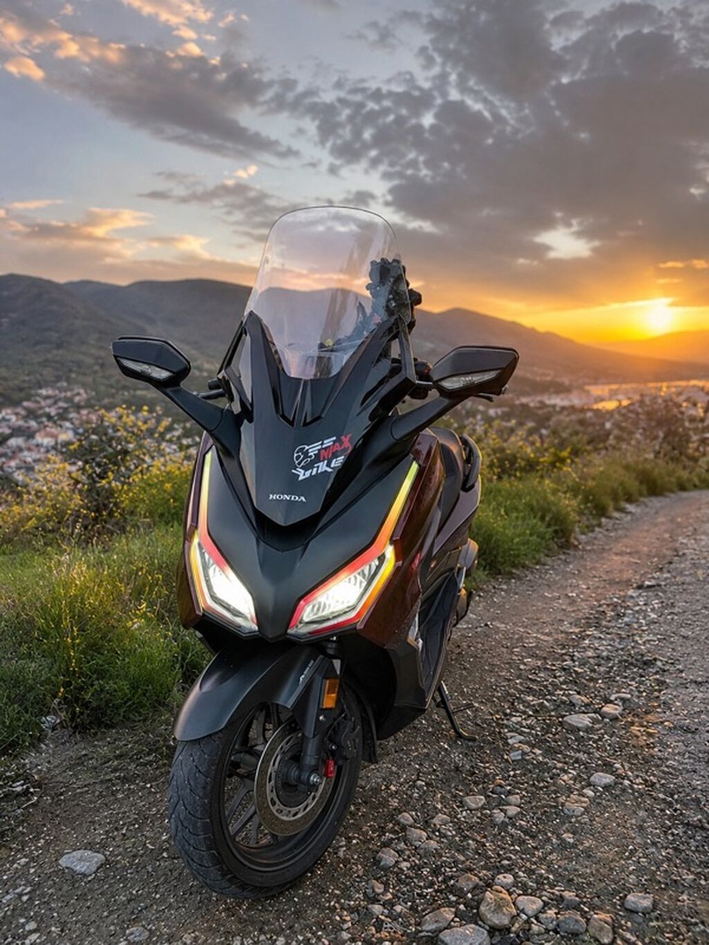 Макси-скутер Honda, 350 куб. см, Бензин, Б/у