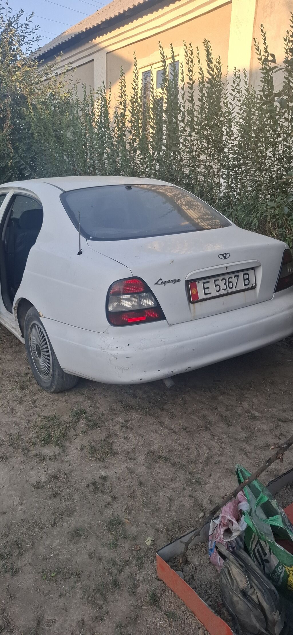 Daewoo Leganza: 1998 г., 1.8 л, Механика, Бензин, Седан: фото 3