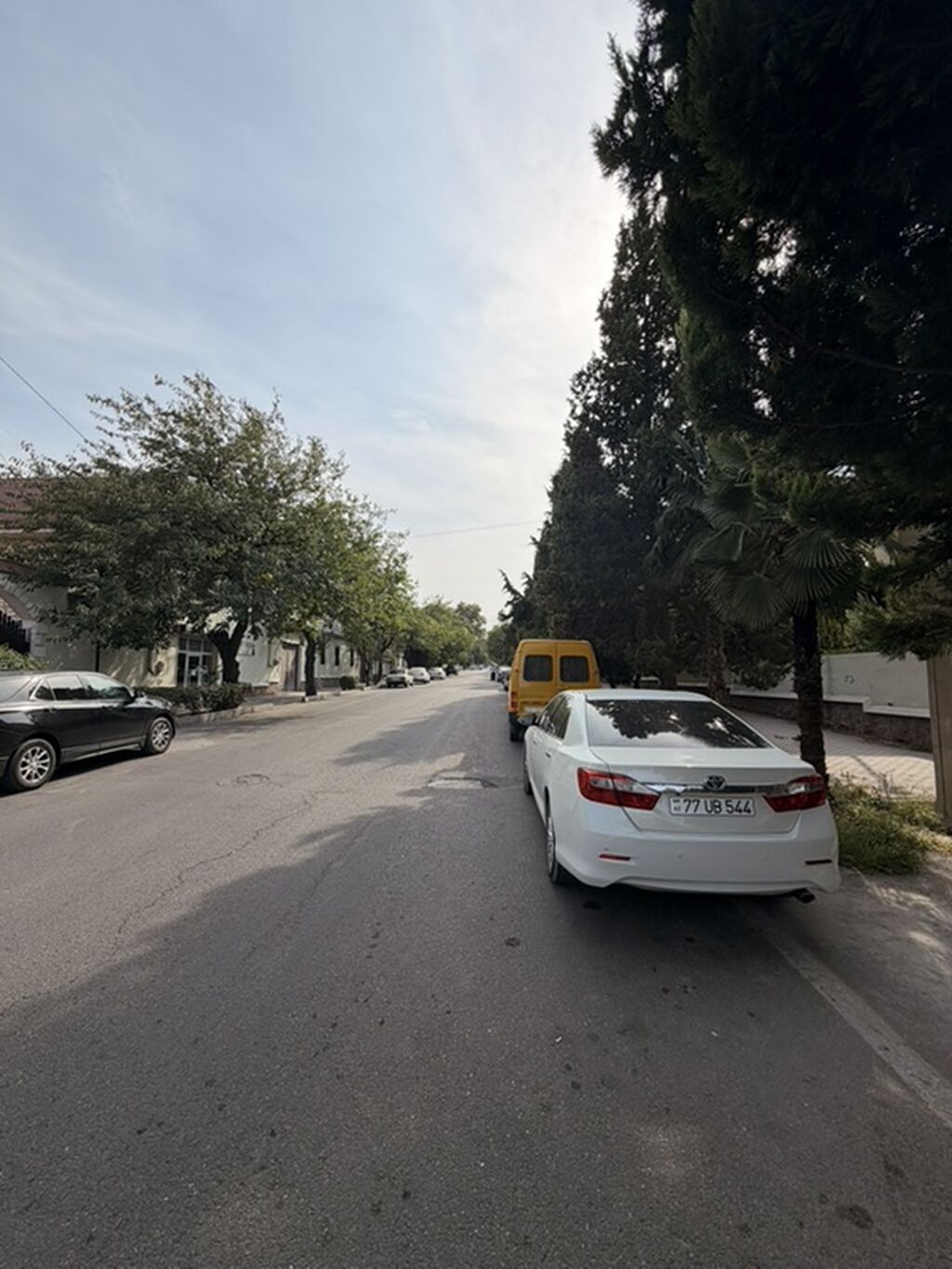 İcarəyə obyekt – vitrinli ticarət sahəsi Xüsusiyyətlər: - Ön tərəfi