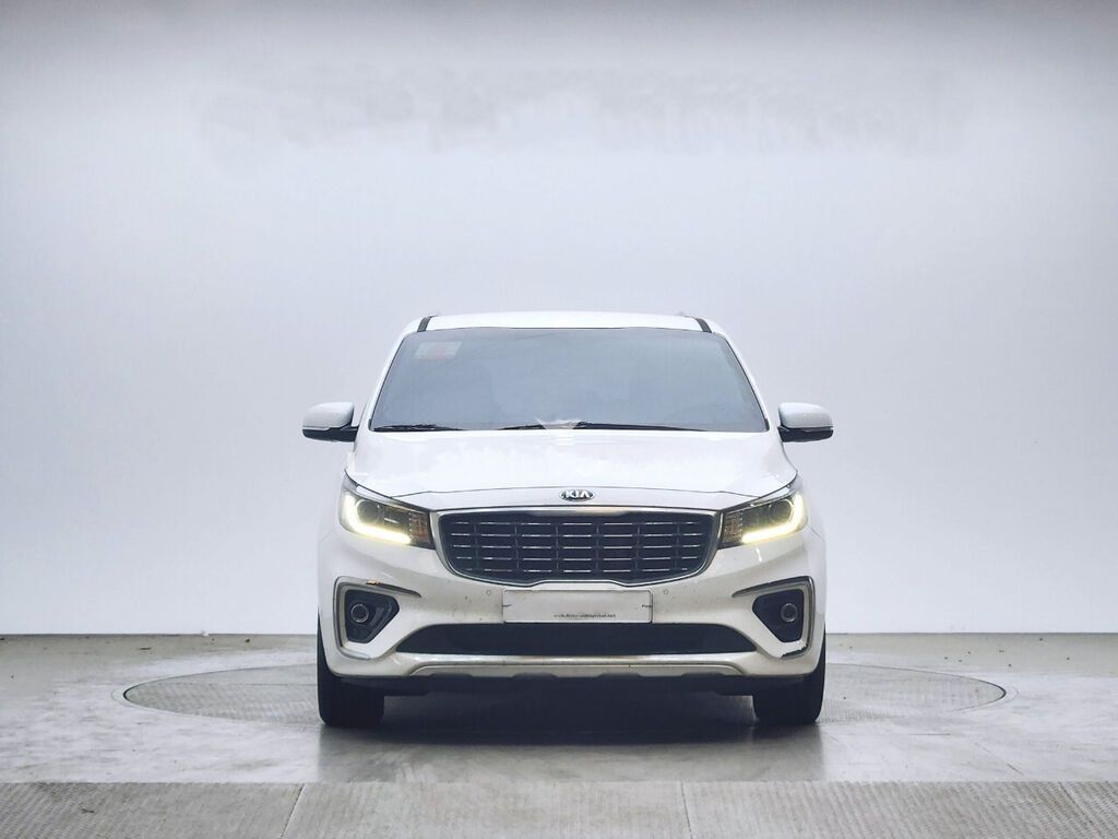 Kia Carnival: 2019 г., 2.2 л, Автомат, Дизель, Минивэн: фото 2