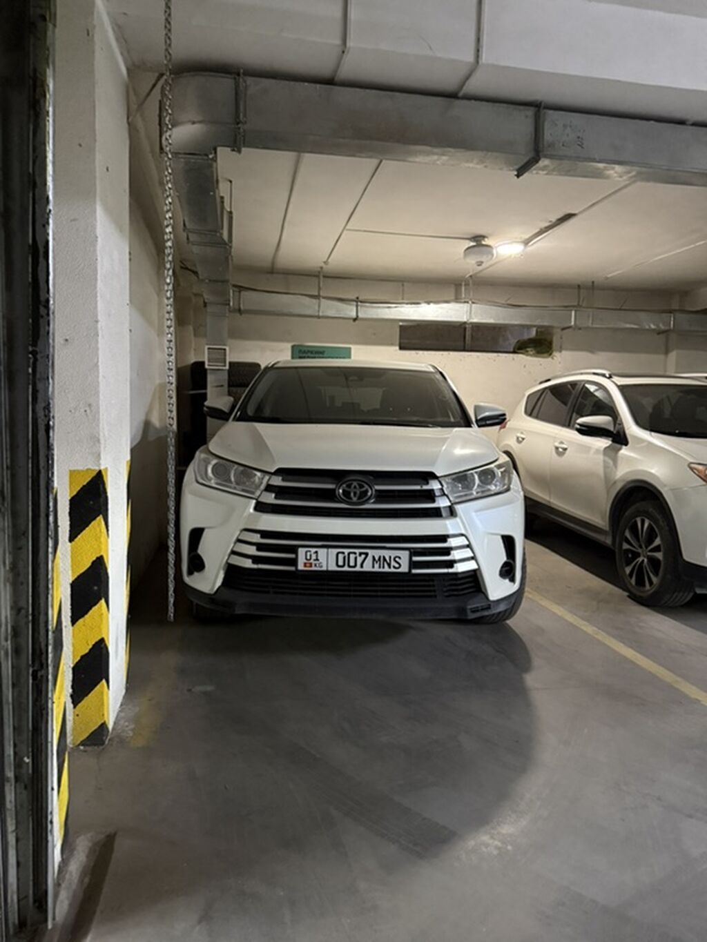 Toyota Highlander: 2019 г., 3.5 л, Автомат, Бензин, Кроссовер: фото 3
