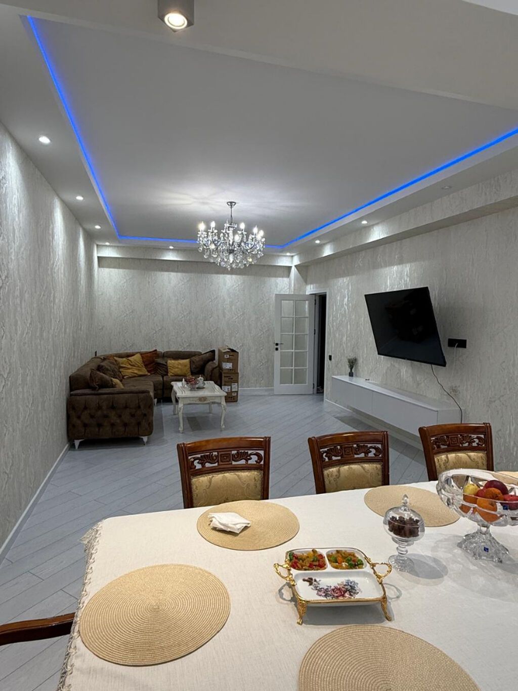4 otaqlı, Yeni tikili, 135 kv. m