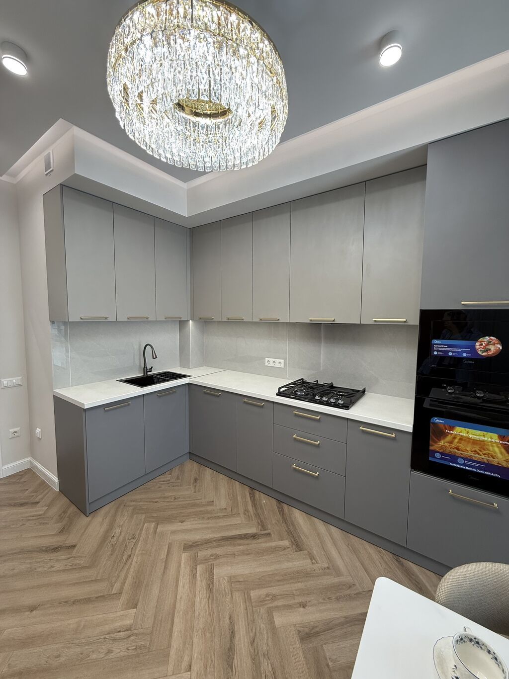 3 комнаты, 96 м², Элитка, 10 этаж, Дизайнерский ремонт: фото 3