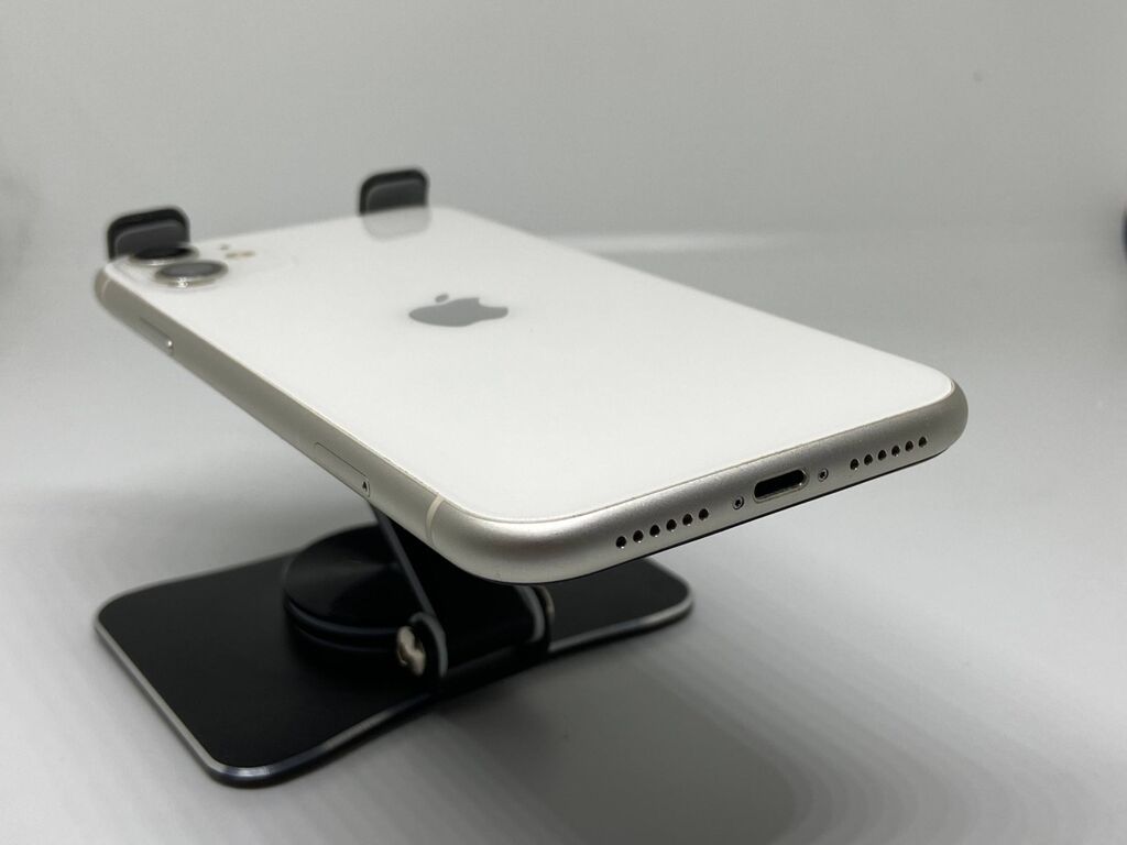 IPhone 11, Б/у, 64 ГБ, Белый, Чехол, 77 %: фото 5