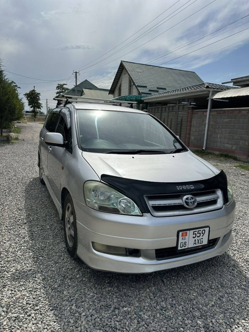 Toyota Ipsum: 2002 г., 2.4 л, Автомат, Газ, Минивэн — фото 3